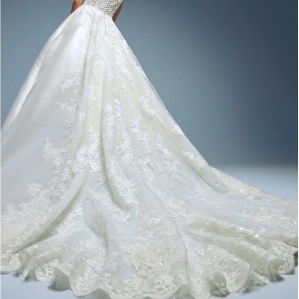NEW: Wedding Gown